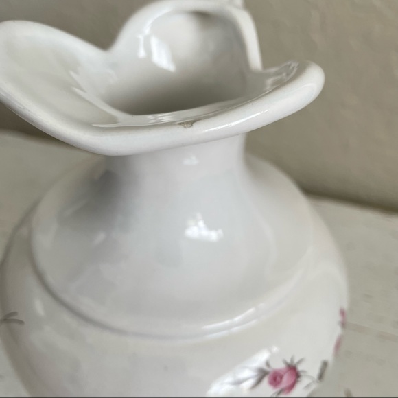 Royal Haegar Pottery Pitcher Flowered White and Pink Vintage - Picture 6 of 6